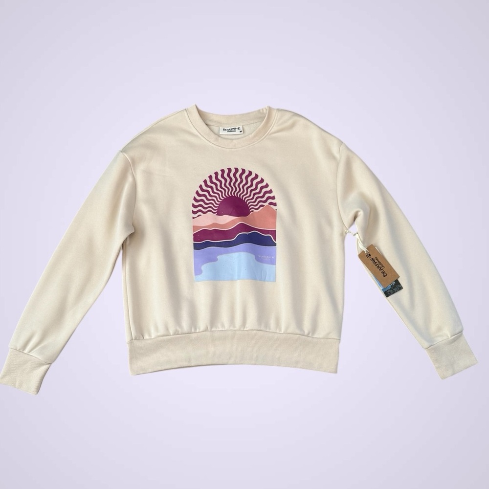 Women’s Sunset Graphic Sweatshirt NWT